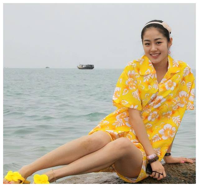 赵本山的徒弟小鹏飞租了3艘豪华游艇向王金龙的前妻丫蛋求婚(图7)