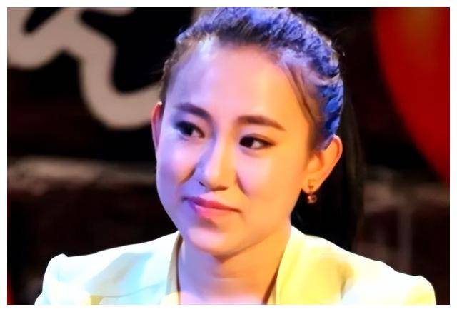 赵本山的徒弟小鹏飞租了3艘豪华游艇向王金龙的前妻丫蛋求婚(图8)